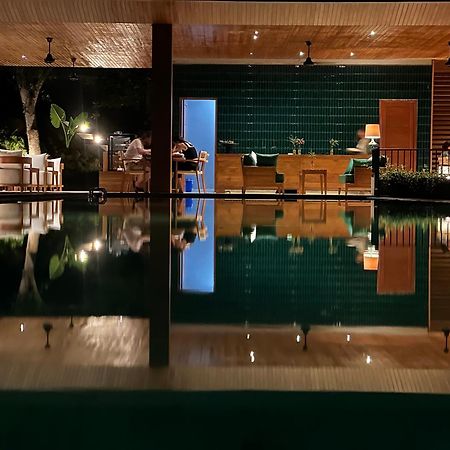 Sanglung Villas & Suites Kubutambahan  Екстер'єр фото